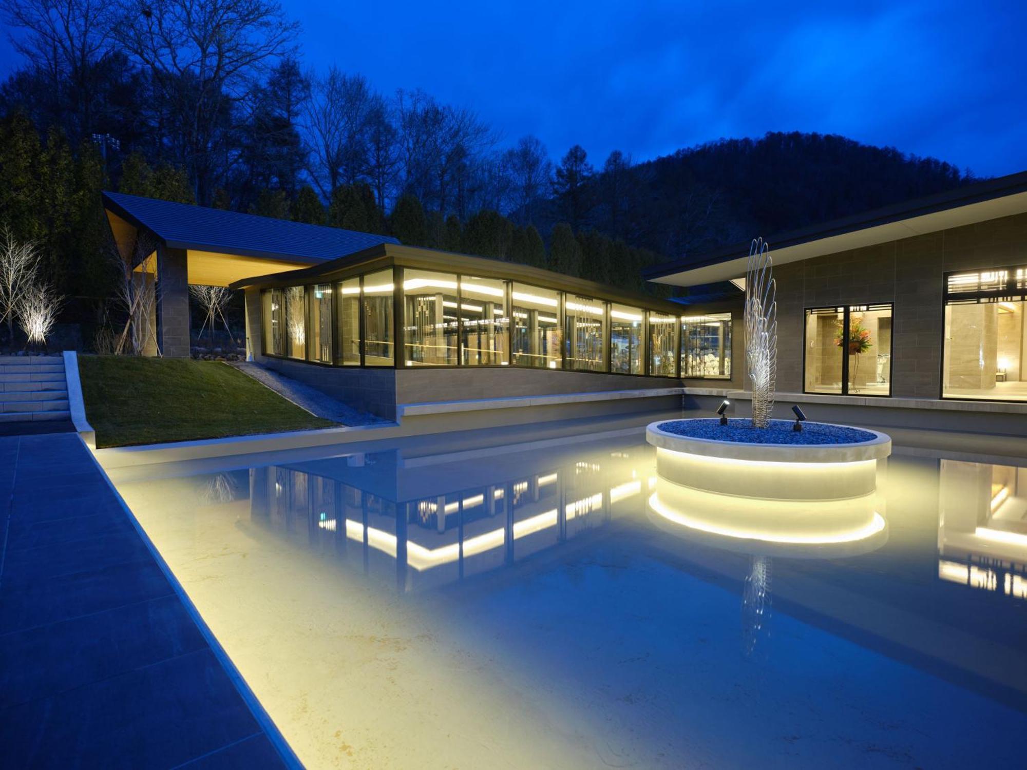 Lake Toya Tsuruga Resort Hikarinouta Toyako Exterior photo
