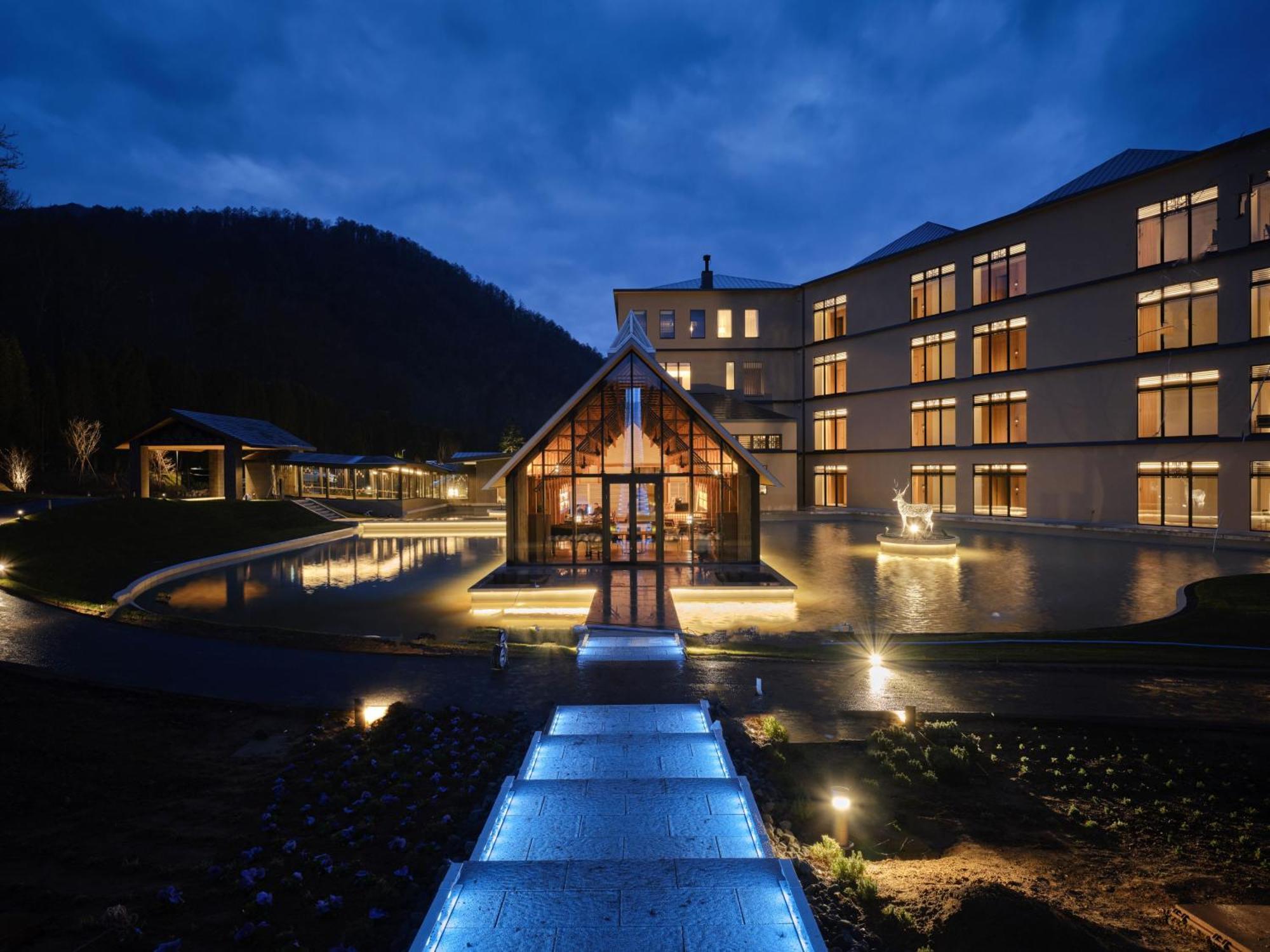 Lake Toya Tsuruga Resort Hikarinouta Toyako Exterior photo